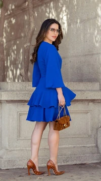 Vestido Curto Geométrico Lisbela Crepe Decote Transpassado