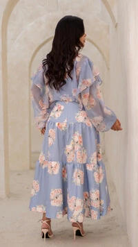 Camisa Nadine Floral em Alfaiataria Leve