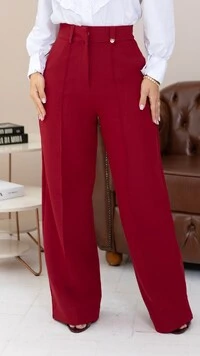 Calça Andreia em Alfaiataria com Vinco Costurado Bordô