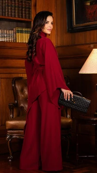 Conjunto Midrina em Crepe Blusa com Veste e Calça Marsala
