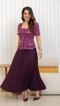 Blusa Manga Curta Tweed Kyara Decote Quadrado