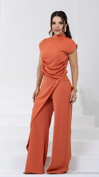 Calça Alfaiataria Ione Crepe Pêssego Pala Envelope