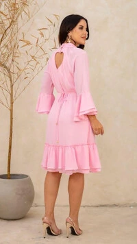 Vestido Midi Crepe Shirley Gola Alta com Cut Out Coração