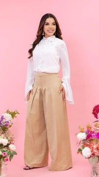 Calça Alfaiataria Lucia Sarja Corte Clássico Estruturado