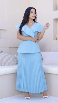 Blusa Manga Curta Alfaiataria Cléo Gola Assimétrica