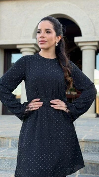 Vestido Curto Preto Brilho Chaiene em Crepe Manga Longa