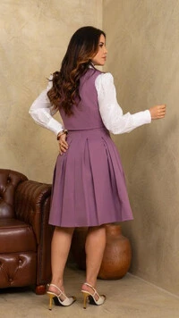 Conjunto Laura Saia de Pregas e Colete Cropped Lilás
