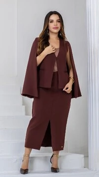 Blusa Capa Samy em Alfaiataria com Fechamento por Botão