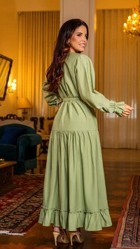 Vestido Max Midi Madson em Viscose Sarjada com Cinto Verde