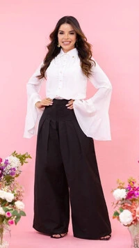 Camisa Dara em Crepe Mousse com Manga Flare