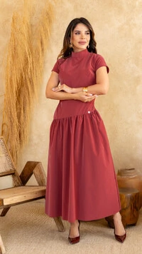 Vestido Longo Suede Zenaide Gola Alta Manga Tulipa