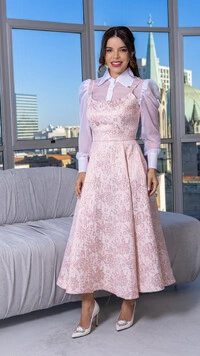 Vestido Max Midi Daniele com Alças e Modelagem Evasê