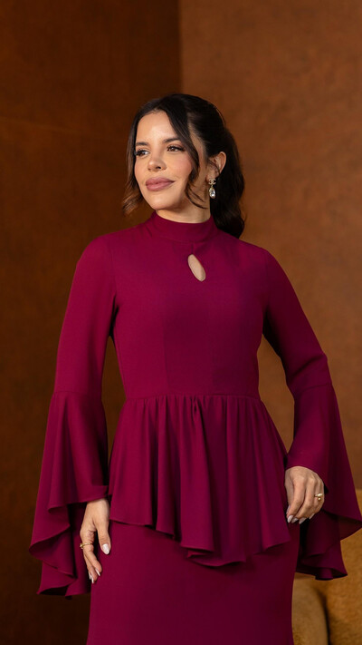 Foto Vestido Longo Bordô Tayane Crepe Gola Alta