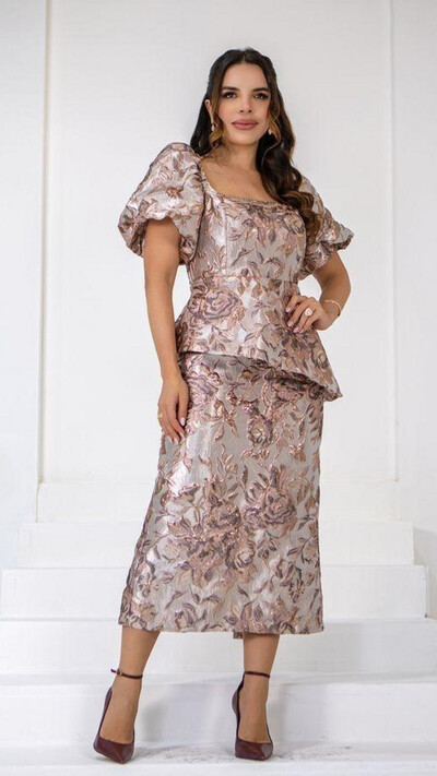 Foto Vestido Midi Rosa Jacquard Audrey Floral com Peplum