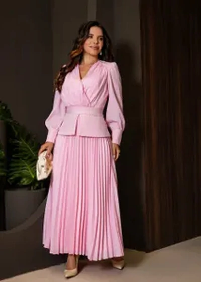 Foto Vestido Longo Carolaine em Crepe com Saia Plissada