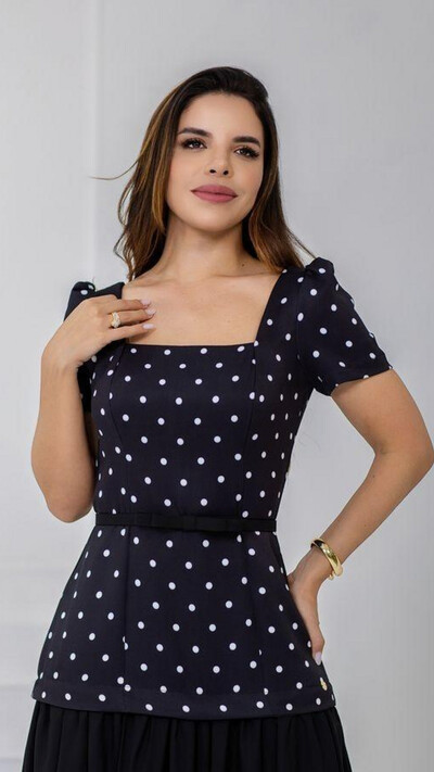 Foto Vestido Longo Preto Tifany Alfaiataria Decote Quadrado