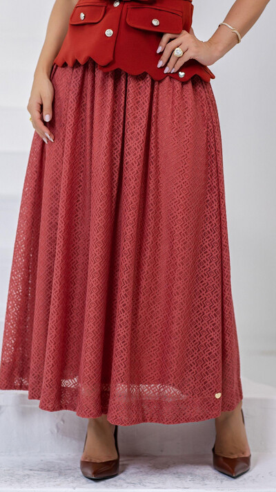 Foto Saia Maxi Midi Celina em Renda Sofisticada