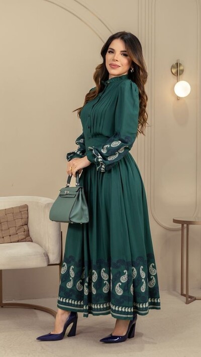Foto Conjunto Vanilde em Viscose com Botões Funcionais Verde