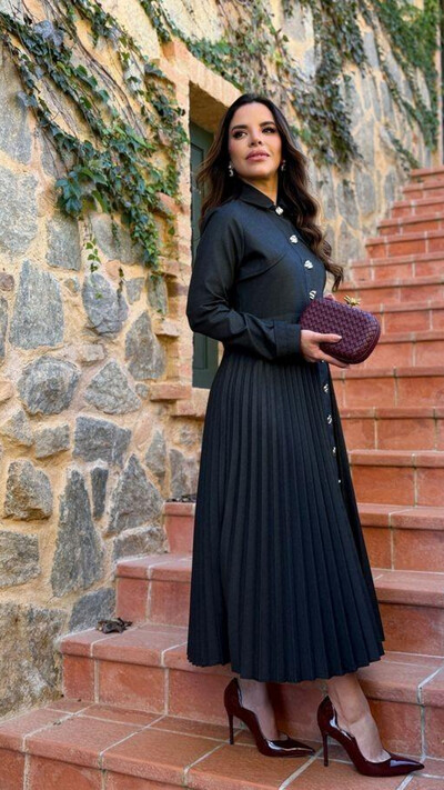 Foto Vestido Midi Trench Coat Alfaiataria Shirley Preto