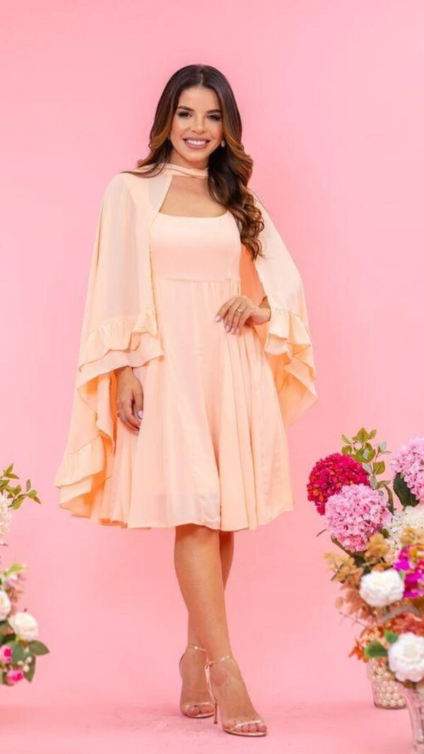 Vestido Curto Tayssa 2 em 1 Capa Removível Decote Quadrado
