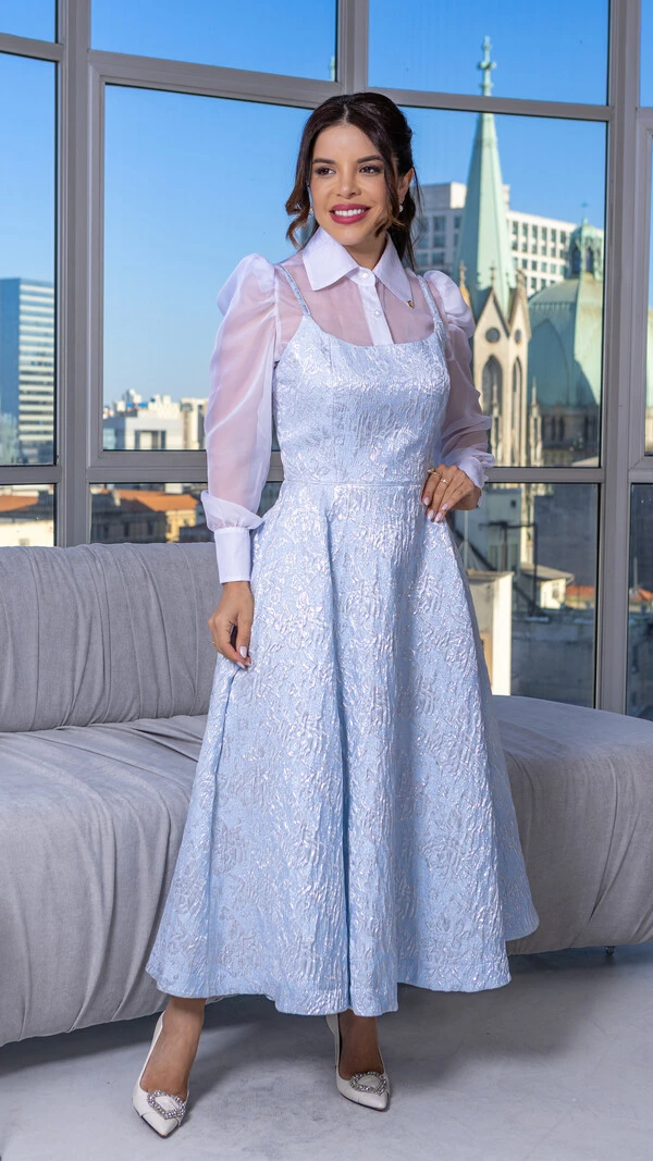 Vestido Max Midi Daniele com Alças e Modelagem Evasê