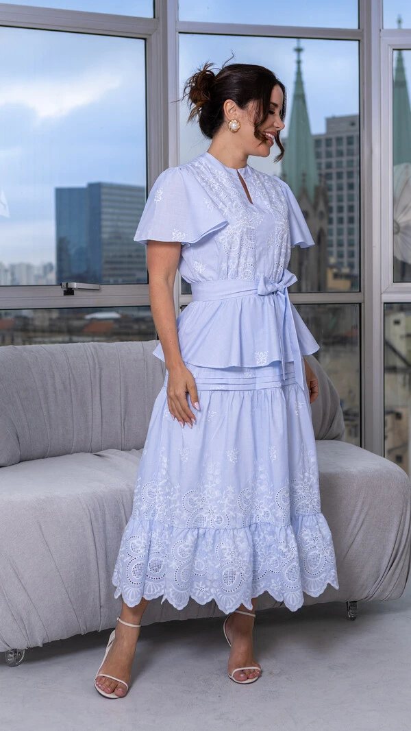 Vestido Max Midi Enne em Laise com Faixa para Amarração