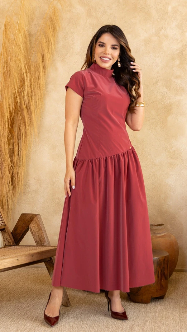 Vestido Longo Suede Zenaide Gola Alta Manga Tulipa