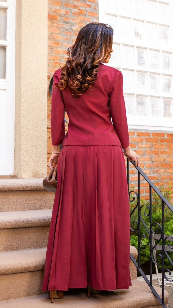 Conjunto Saia Malu em Alfaiataria Marrant com Blazer e Saia Max Midi Marsala