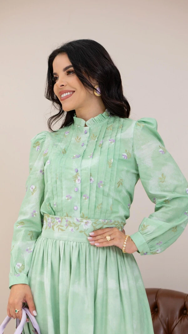 Camisa Adele Bordada em Algodão Manga Longa