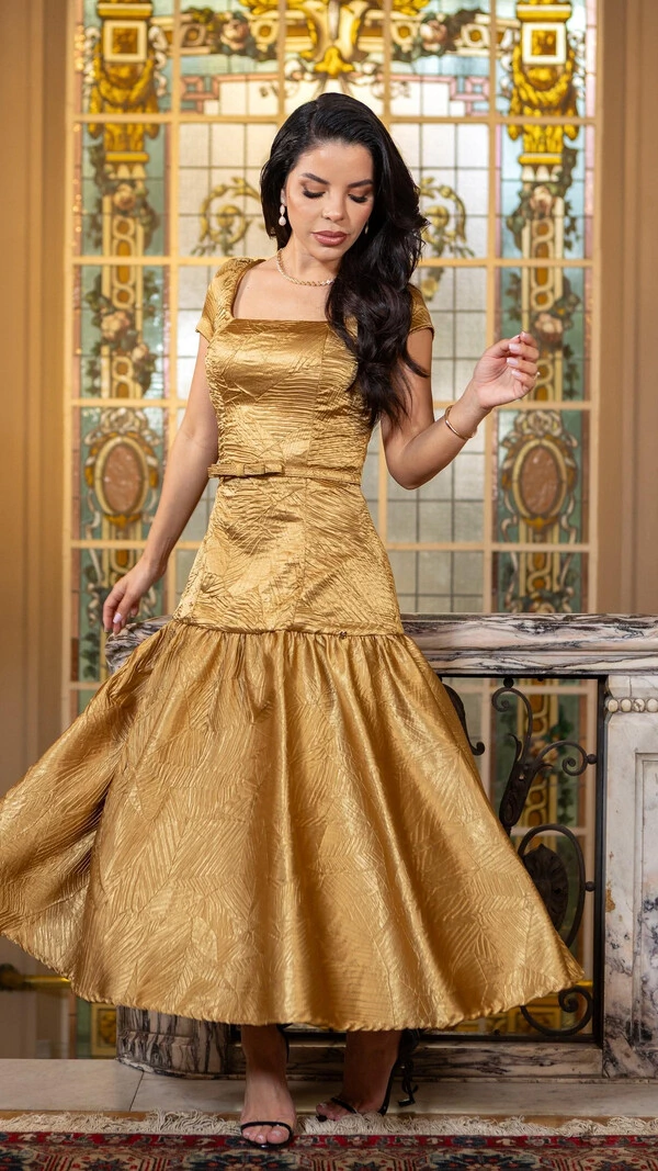 Vestido Midi Dourado Suzana Jacquard Decote Quadrado