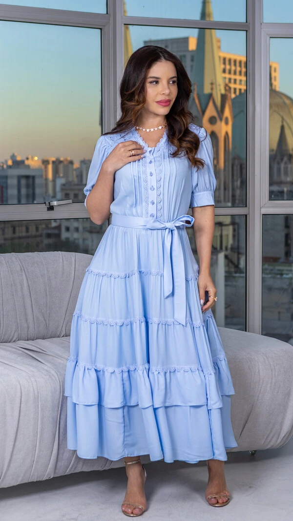 Vestido Max Midi Nany com Renda e Babados Coral e Azul