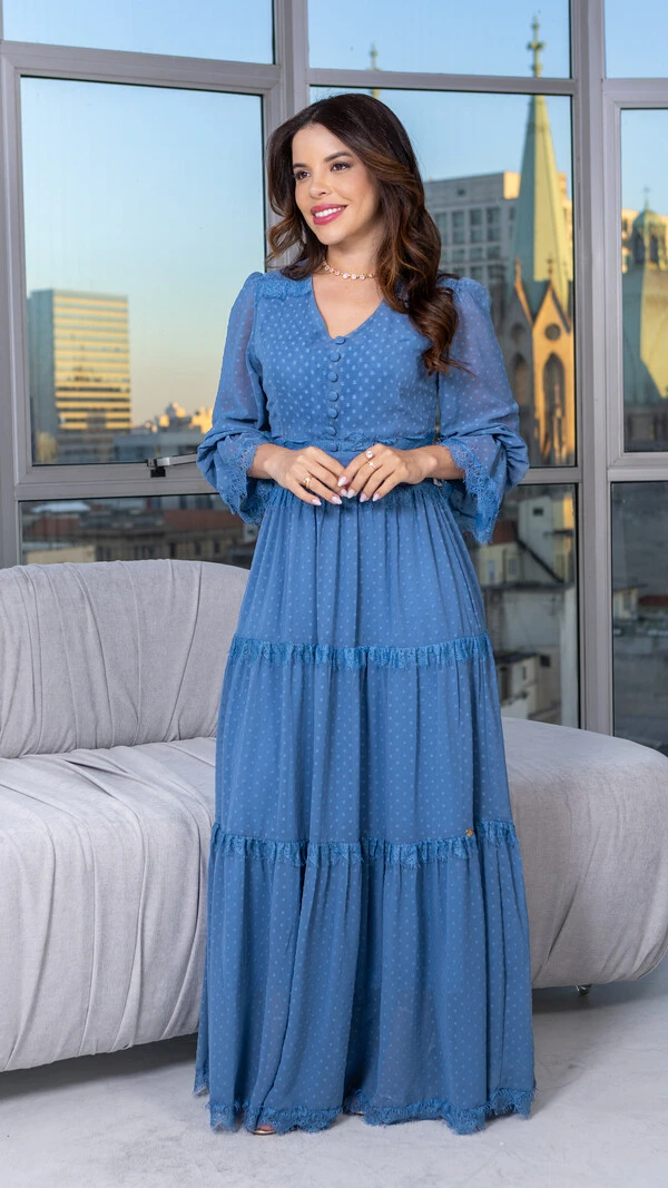 Vestido Longo Derya com Renda Chantilly e Botões