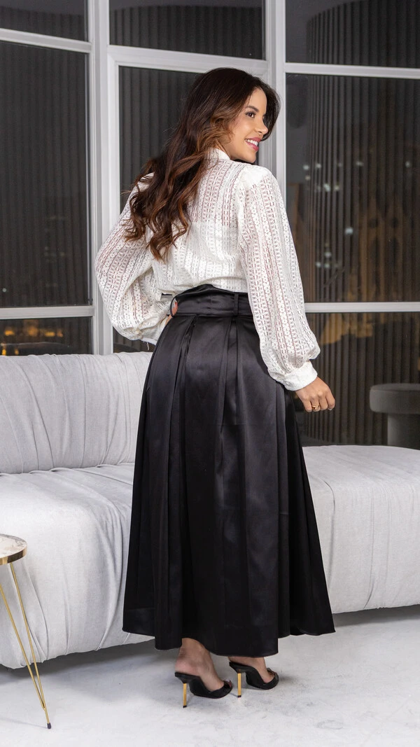 Blusa Laiane em Tecido Trabalhado Marrom e Off White