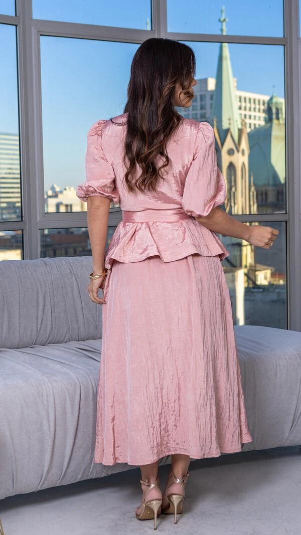 Conjunto Lena Blusa Peplum com Faixa e Saia Midi