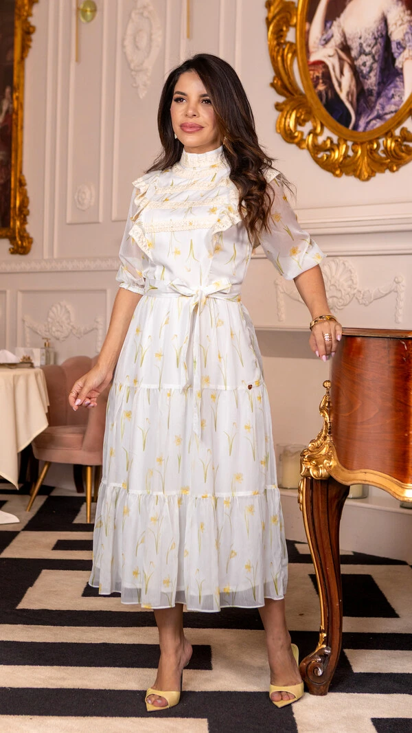Vestido Max Midi Rubi em Crepe Florido com Renda