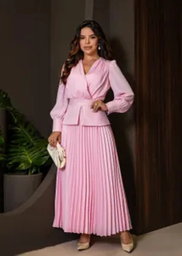 Vestido Longo Carolaine em Crepe com Saia Plissada