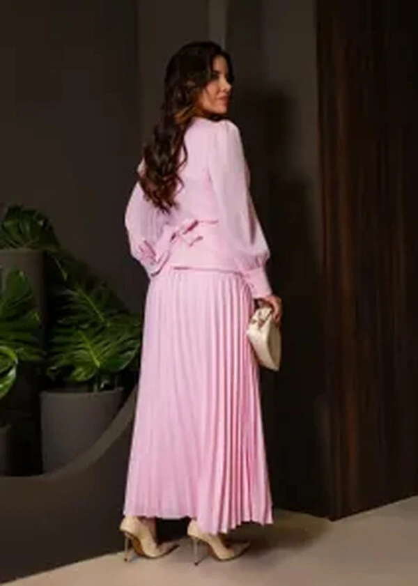 Vestido Longo Carolaine em Crepe com Saia Plissada