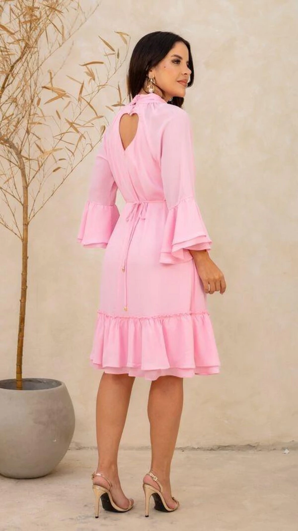 Vestido Midi Crepe Shirley Gola Alta com Cut Out Coração