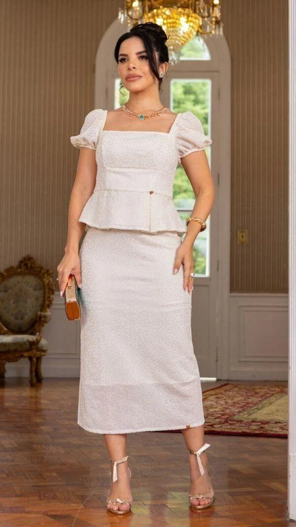 Conjunto Briana Bordado com Saia Lápis