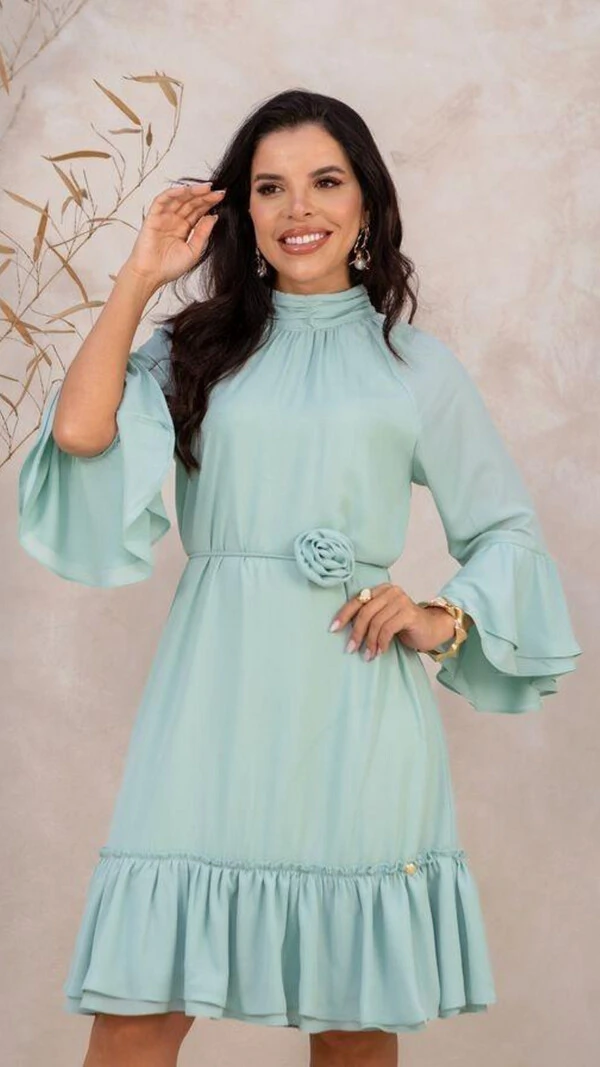 Vestido Midi Crepe Shirley Gola Alta com Cut Out Coração
