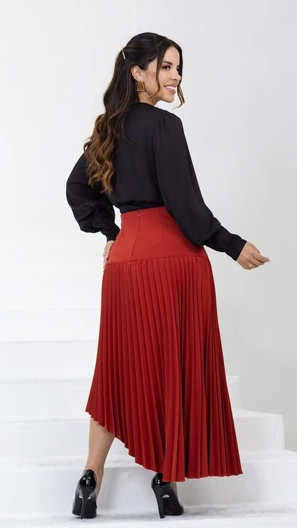 Blusa Body Liomar em Crepe com Decote Transpassado Preta