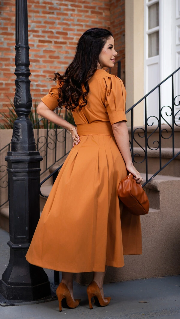 Vestido Midi Oriana em Sarja Tecnológica Canela