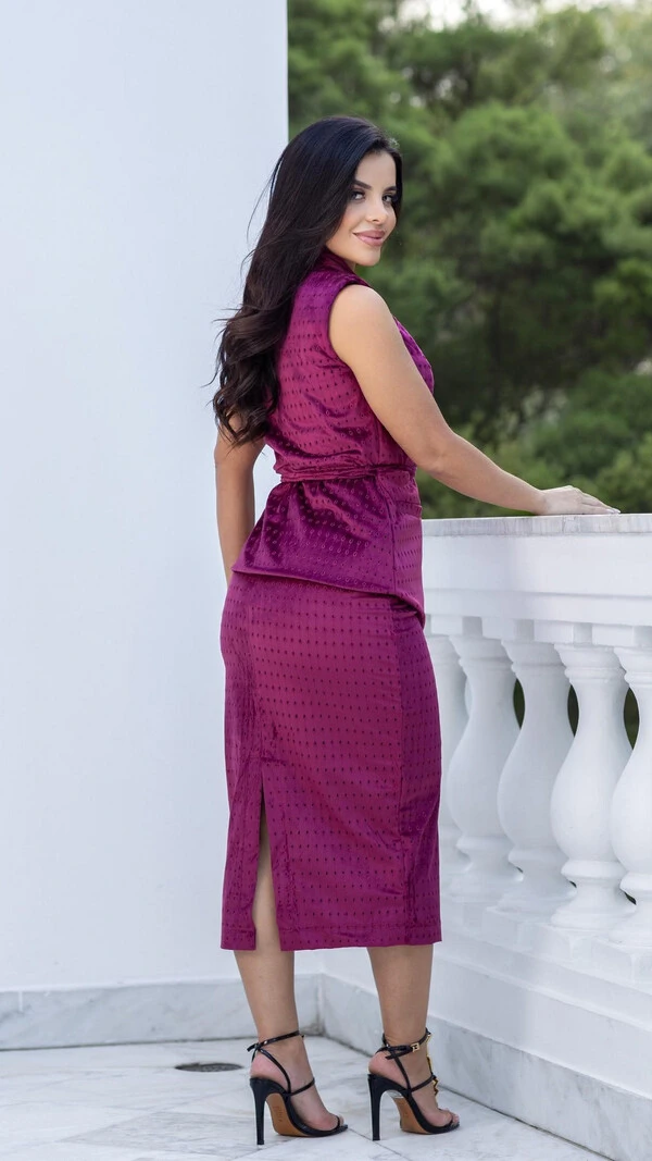 Conjunto Maeli em Laise de Veludo com Colete