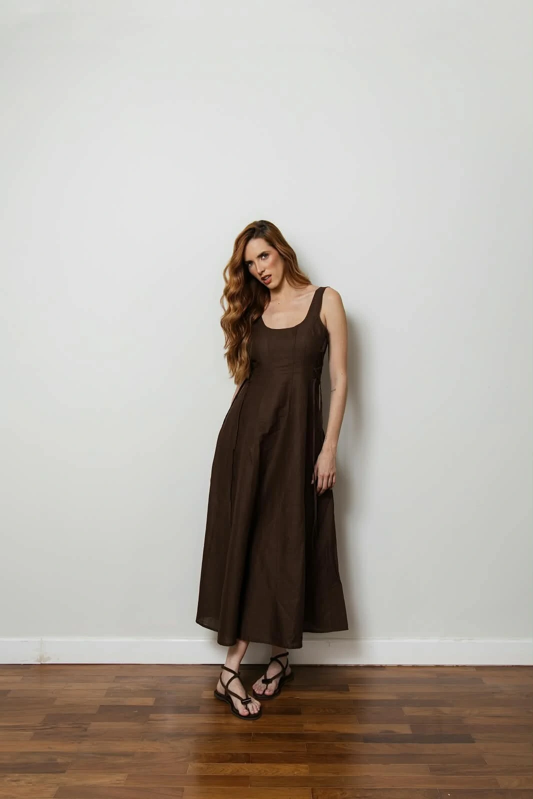 Foto Vestido Recortes Corset Evasê