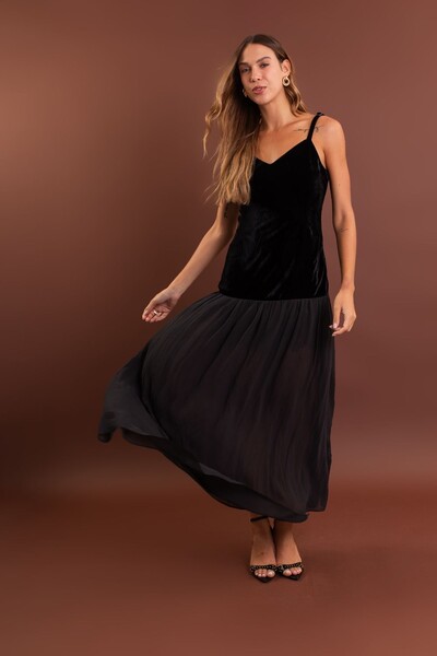 Foto Vestido Veludo Renda