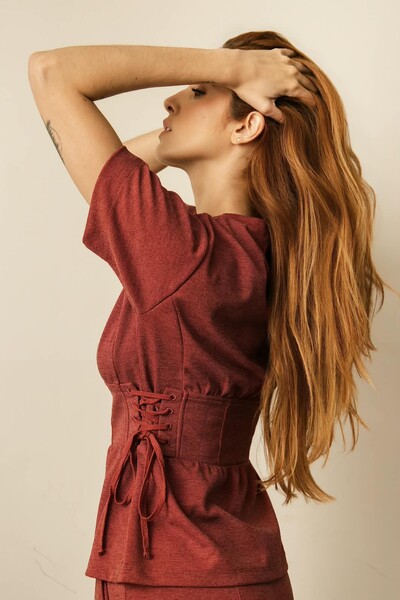 Foto Conjunto de Malha com Blusa Recortes Corpete e Calça Barrel