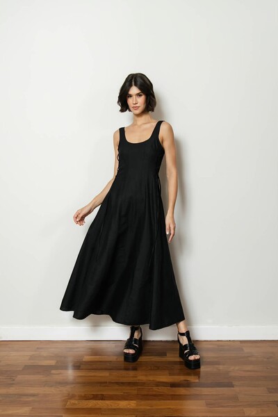 Foto Vestido Recortes Corset Evasê