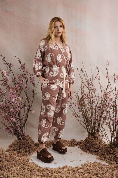 Foto Kimono Morcego Algodao Bordado Kashmir