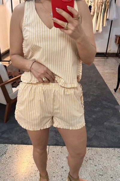 Foto Shorts Linho Babado