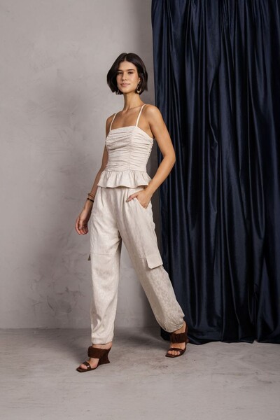 Foto Top Franzido Peplum Onca Jaquard